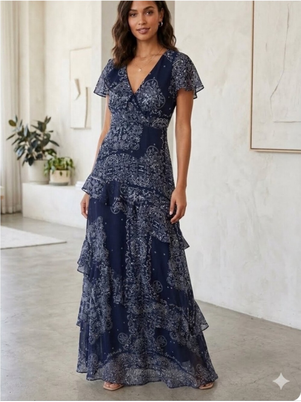 Chaps Navy/White Floral Tiered Maxi Dress. Size 8.